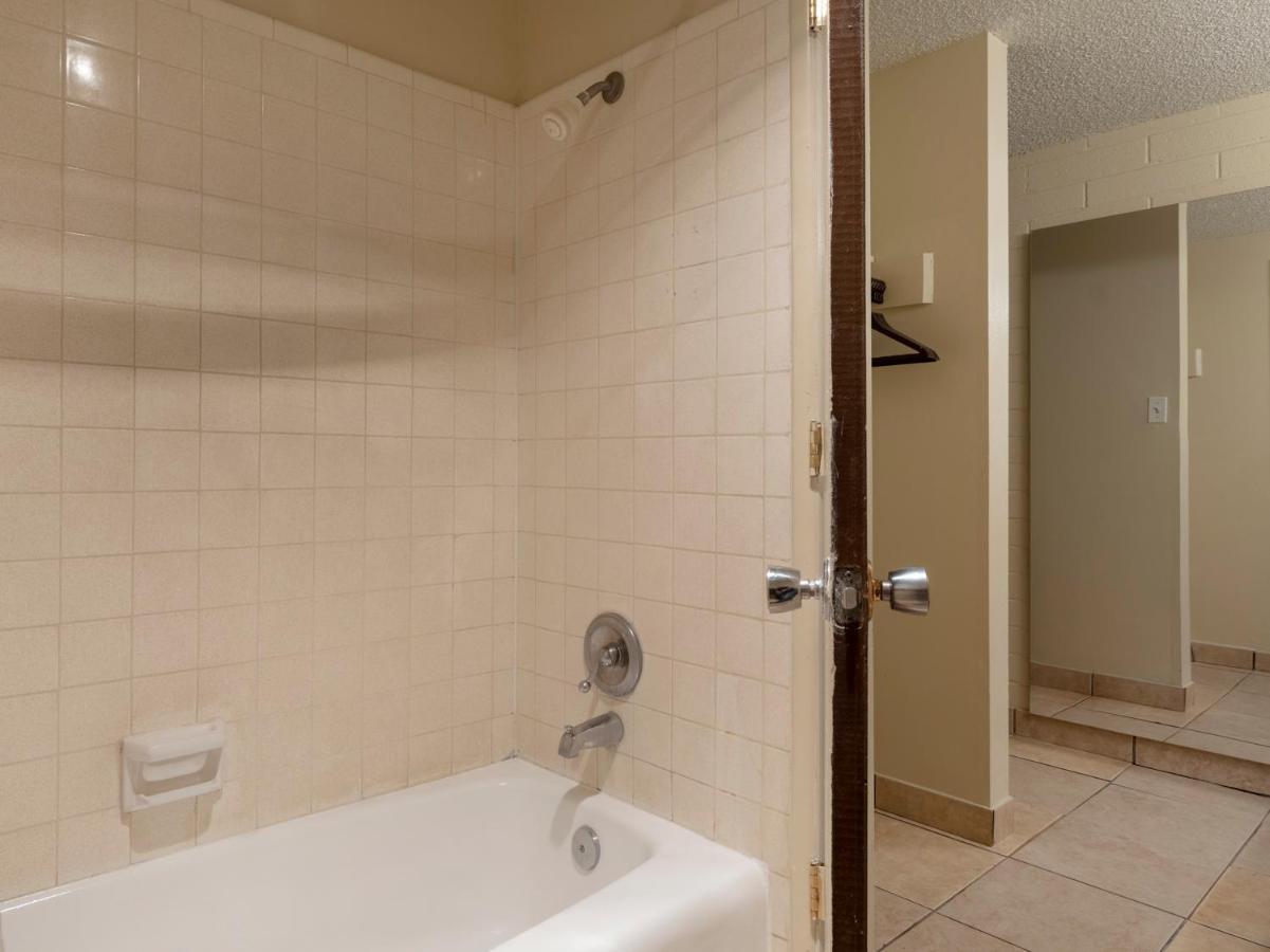 Silver Hotel Tucson Airport Extérieur photo